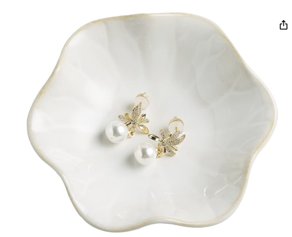 Ring tray for bride